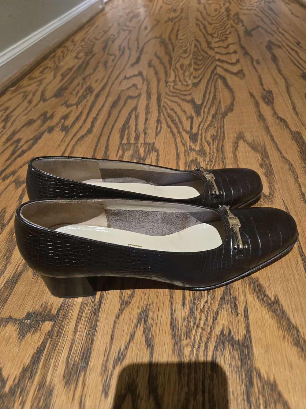 Vintage Salvatore Ferragamo Brown Croc-Embossed Leather Shoes with Gold Bit 8-2A - Picture 14 of 15